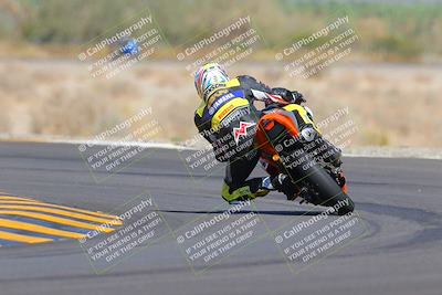 media/Oct-09-2022-SoCal Trackdays (Sun) [[95640aeeb6]]/Turn 14 Backside (1125am)/